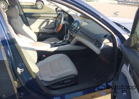 2018 Honda Accord Ex-L z USA, uszkodzony, nr VIN 1HGCV1F51JA178763